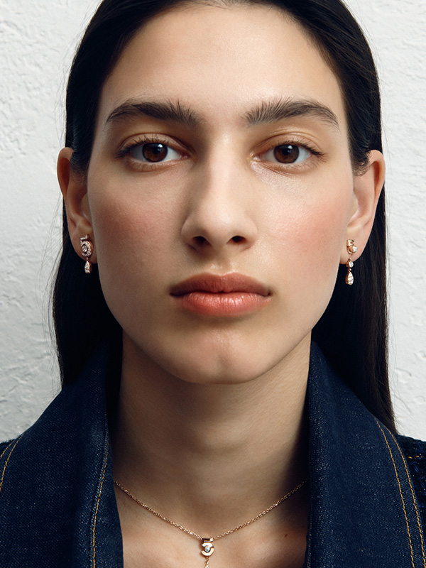 CHANEL_NM_SHOT_08_243_v2_4.5lo_cropped